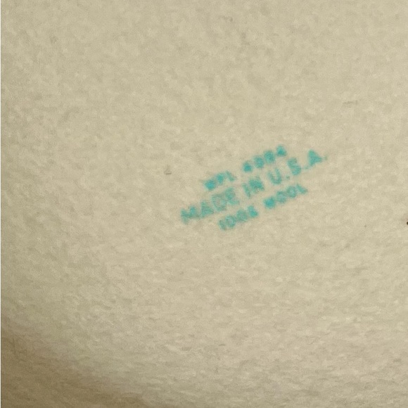 Vintage Betmar cream brimmed hat 100% wool. Made in the USA - Picture 2 of 5